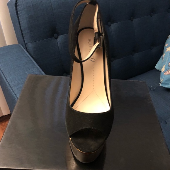 Boutique 9 Nine West black and gold wedges - Picture 4 of 6